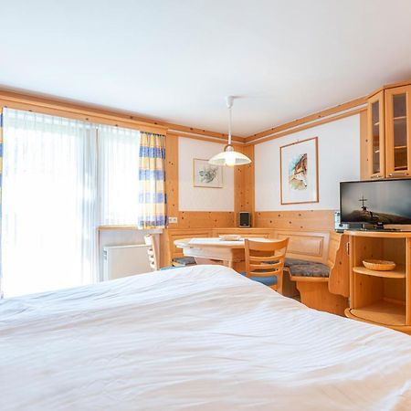 Haus Niederoesterreich เคิร์ชแบร์ก อิน ทิโรล ภายนอก รูปภาพ